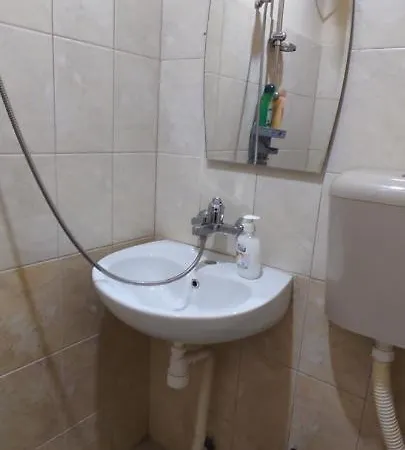 Comfortable And Cosy Near Ndk דירה סופיה